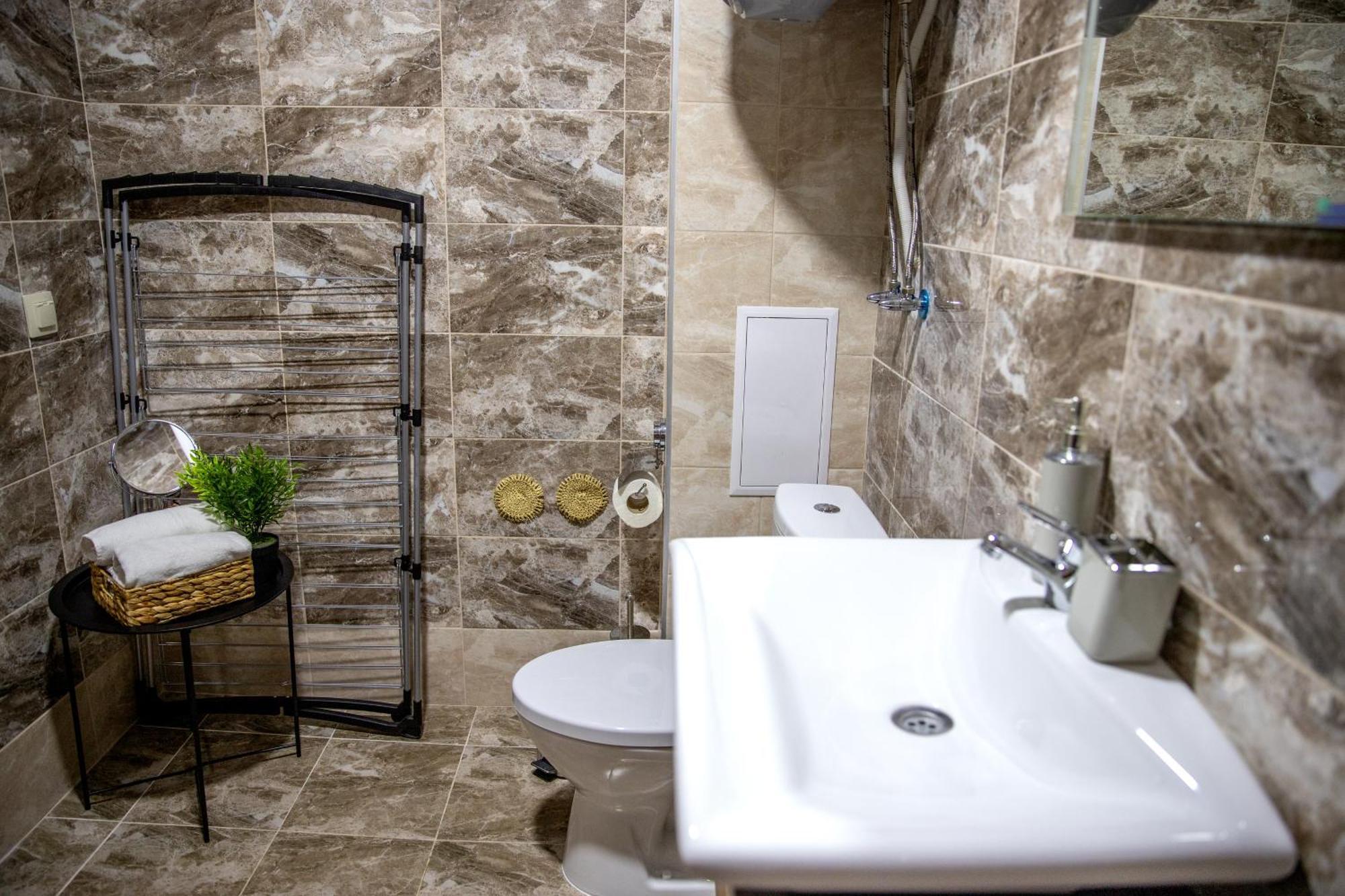 Two-Bedroom Premium Apartment Saints Constantine and Helena Exterior foto
